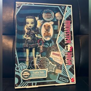 NIB Monster High Frankie Stein Boo-riginal Creeproduction Doll